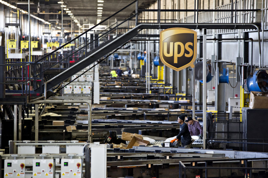 Operations Inside The UPS Chicago Area Consolidation Hub The Source