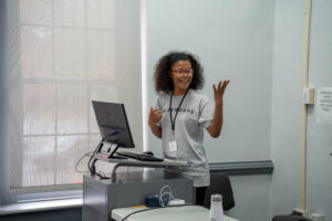 Oglethorpe student Kaniya Freeman presents at the First-Generation Conference